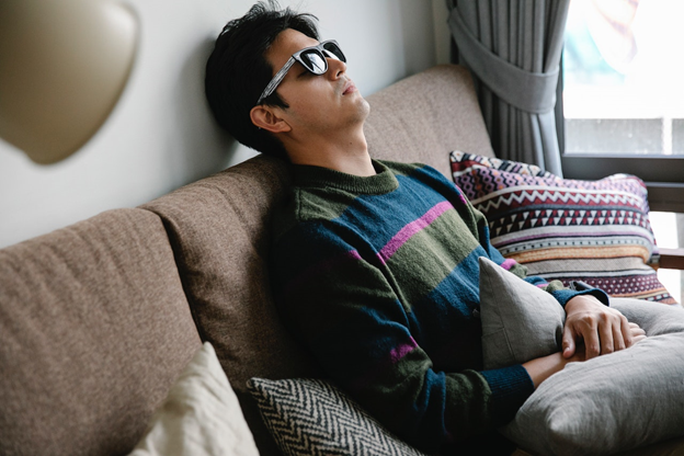 A Beginner’s Guide to Overcoming Travel Fatigue with Natural Remedies and Sleep Hacks – Alaska Sleep Clinic A Beginner’s Guide to Overcoming Travel Fatigue with Natural Remedies and Sleep Hacks – Alaska Sleep Clinic