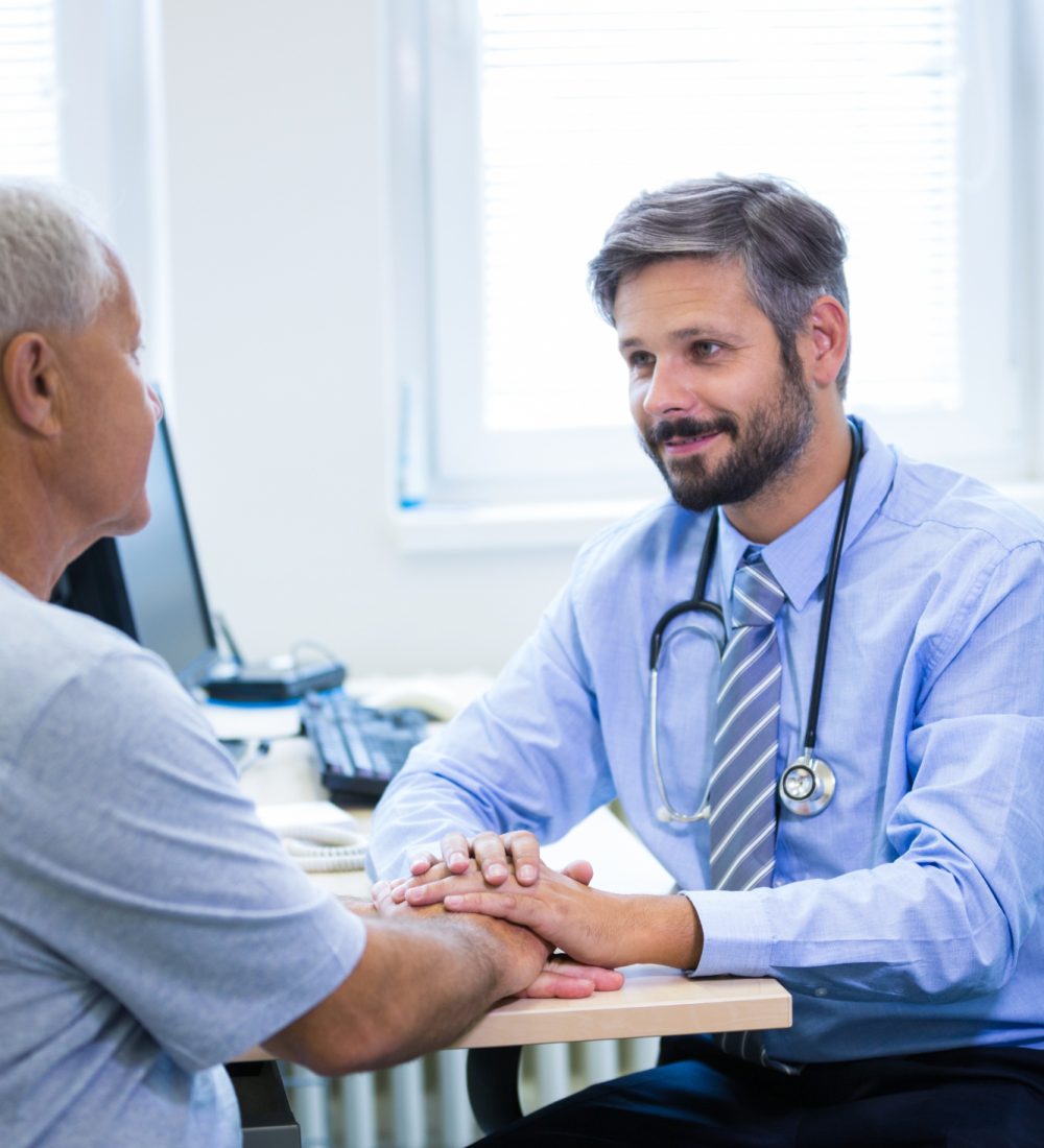 male-doctor-examining-patient